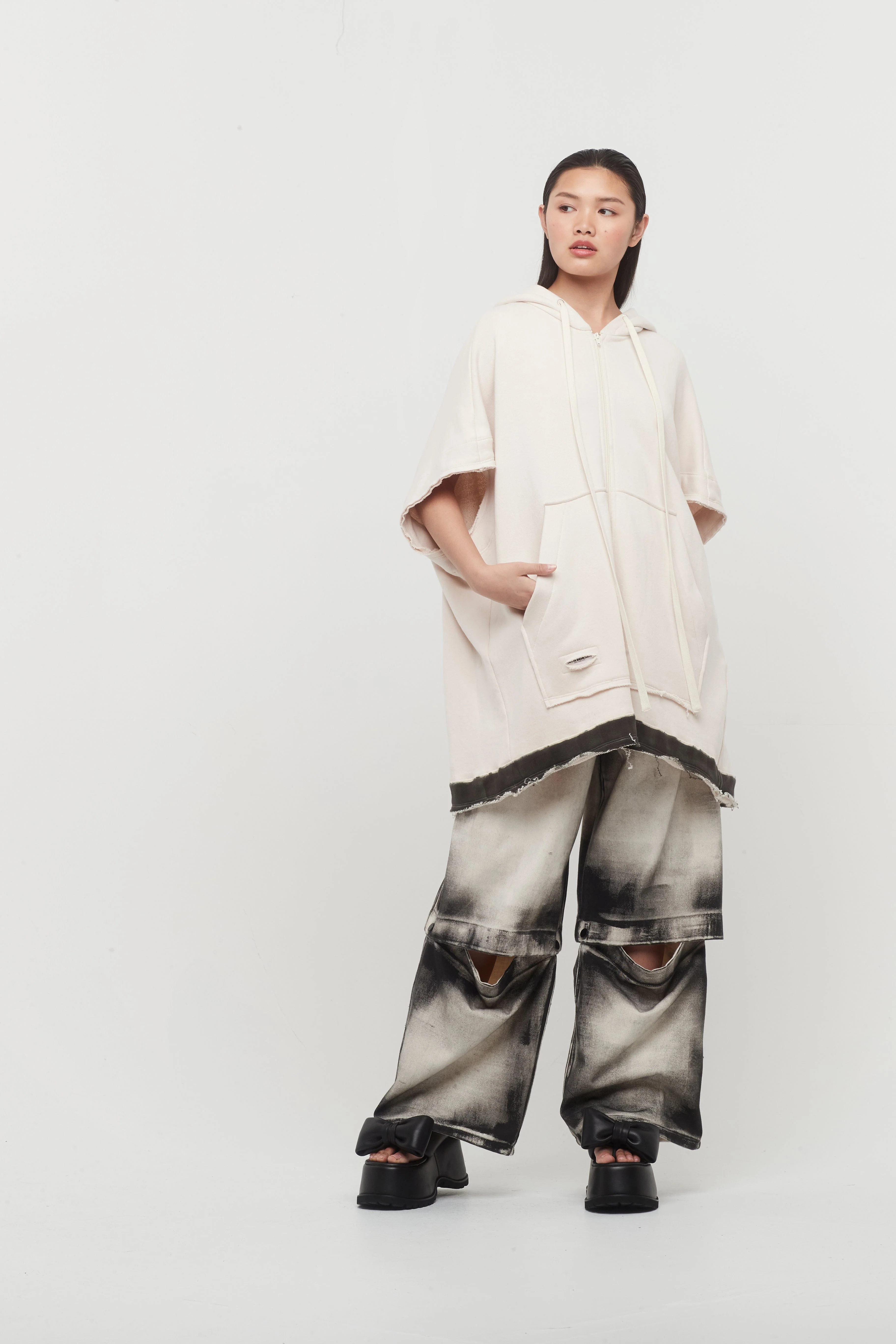 Melitta Baumeister Sleeveless Zip Up Hoodie in Ivory and Black - Image 4